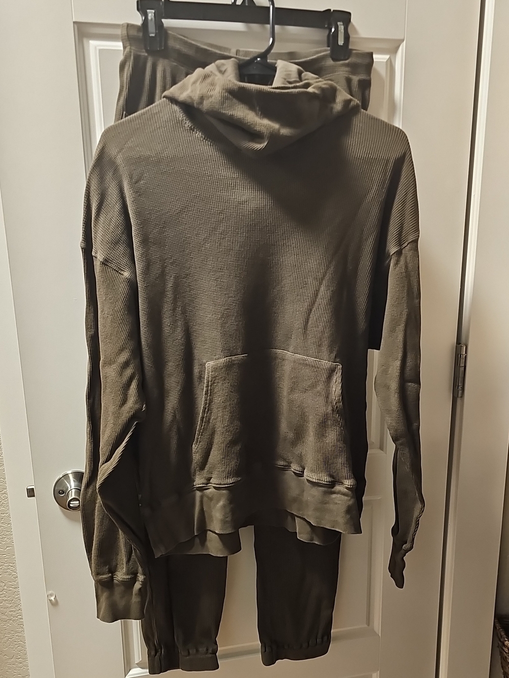 Velvet By Graham & Spencer Cowl Sweatshirt And Pants Set Olive XS Fits Small/Med